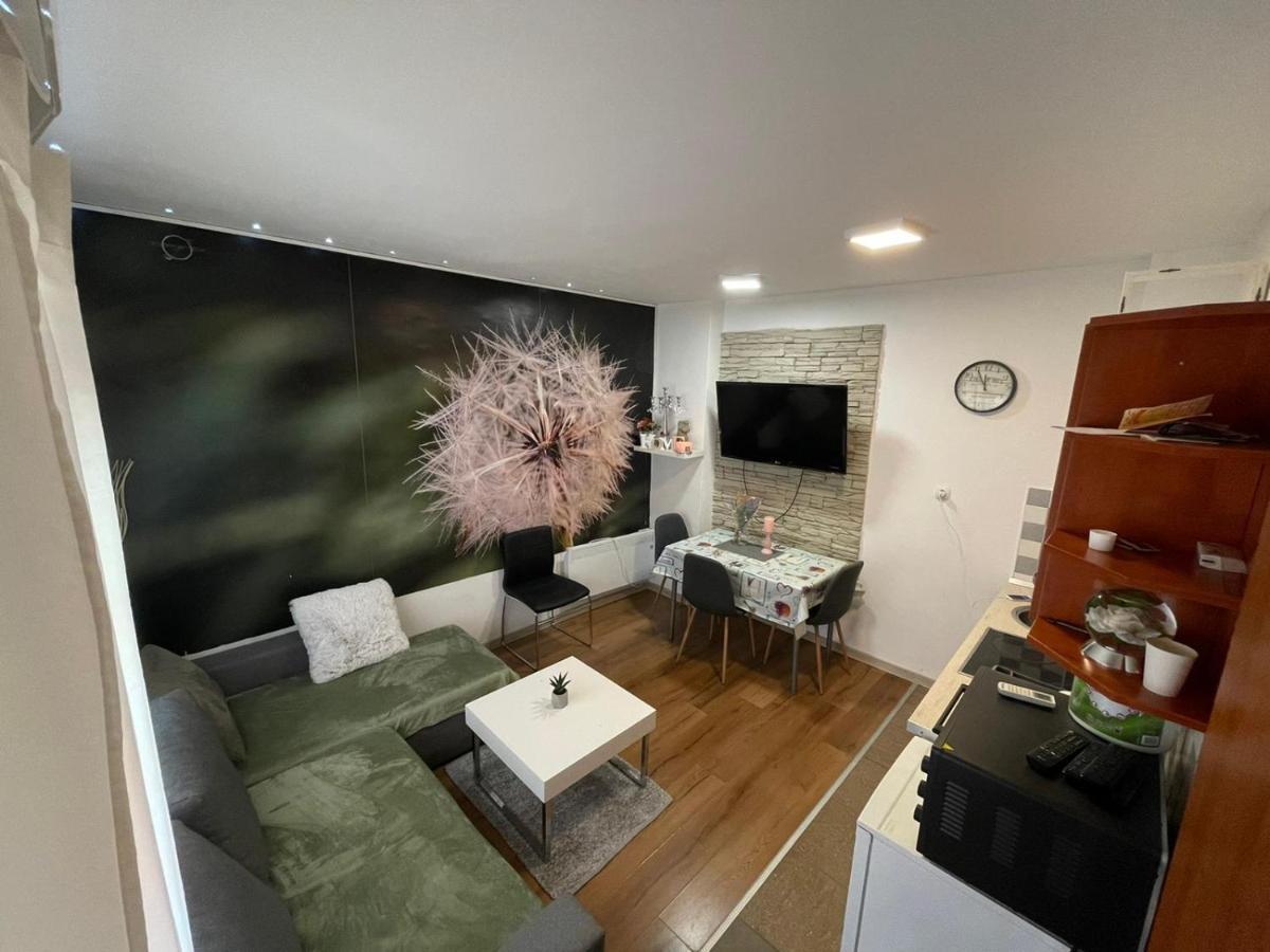 Cozy 1B Apartment Vera-Self Check In Zagreb Eksteriør billede
